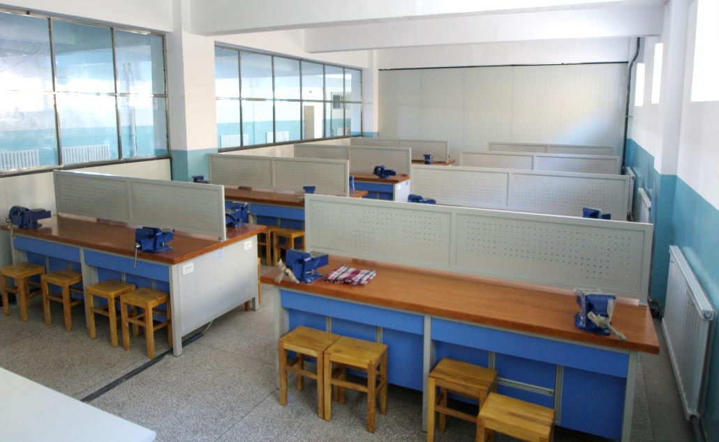 通用技術(shù)實(shí)踐室0